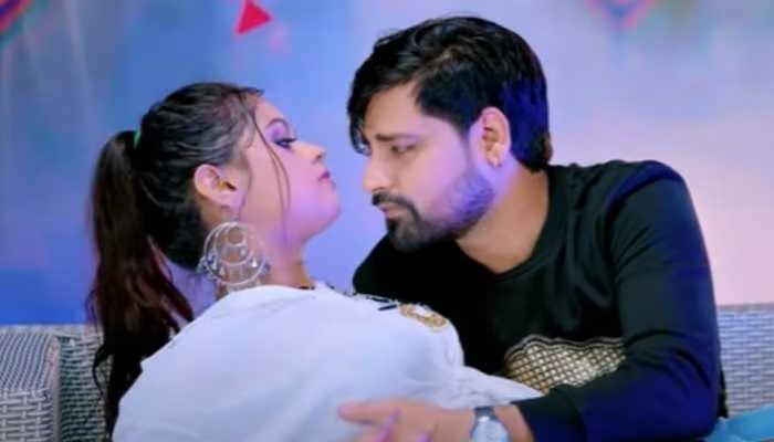 Rakesh Mishra - Mahima Romance Video